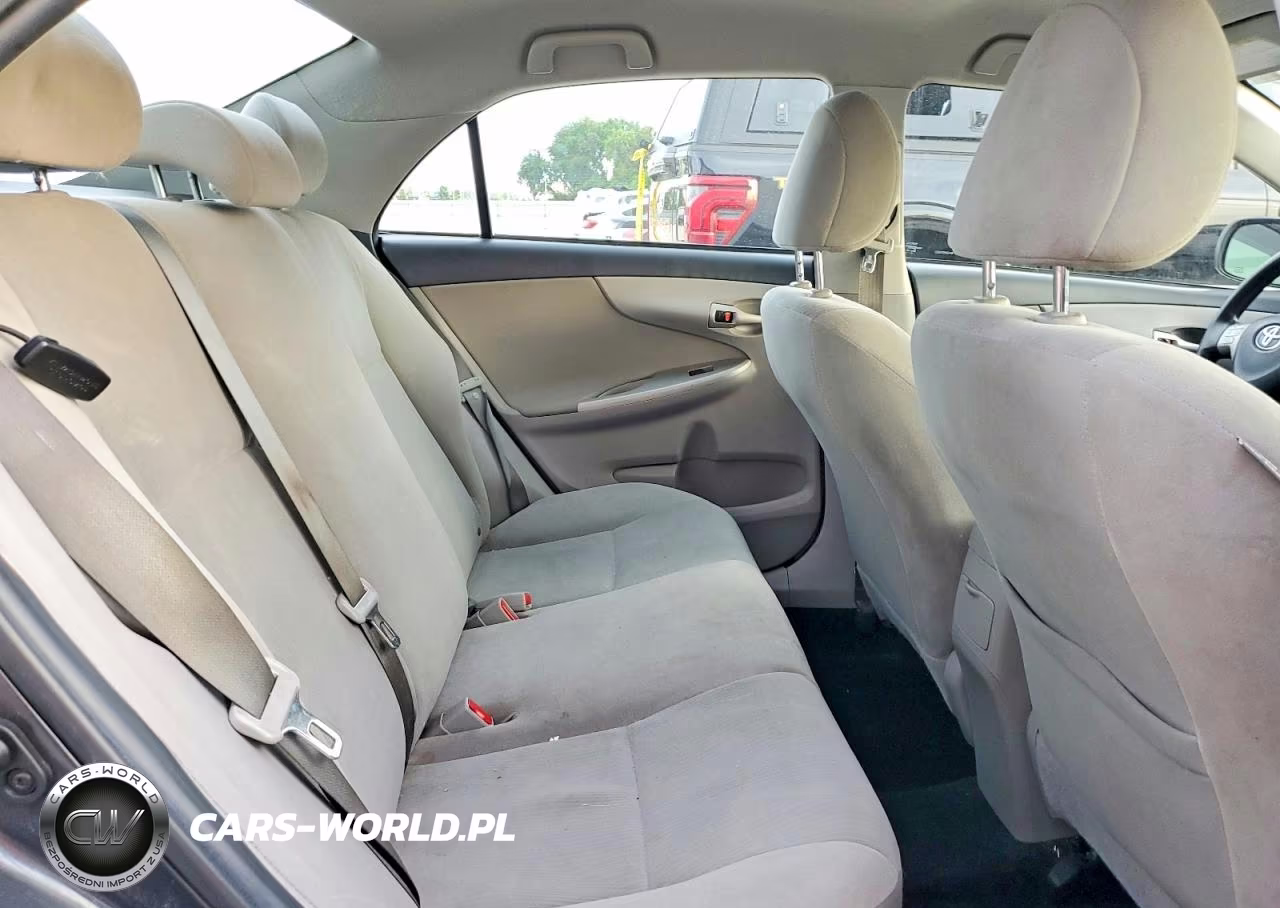2013 Toyota Corolla Le VIN:2T1BU4EEXDC983533 - 10