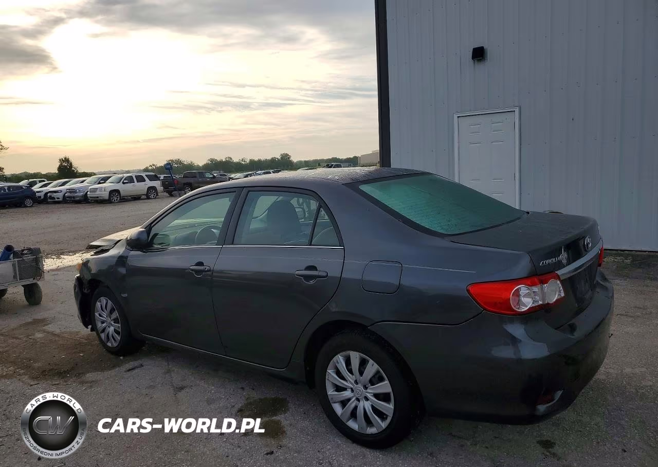 2013 Toyota Corolla Le VIN:2T1BU4EEXDC983533 - 2