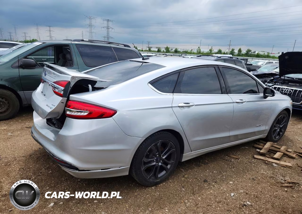 2018 Ford Fusion Se Hybrid VIN:3FA6P0LU2JR219361 - 3