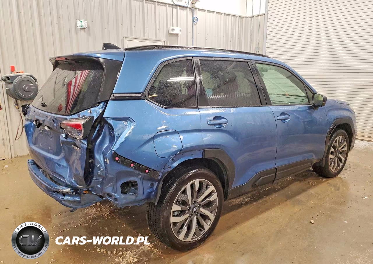 2025 Subaru Forester Touring VIN:JF2SLDTC7SH410894 - 3