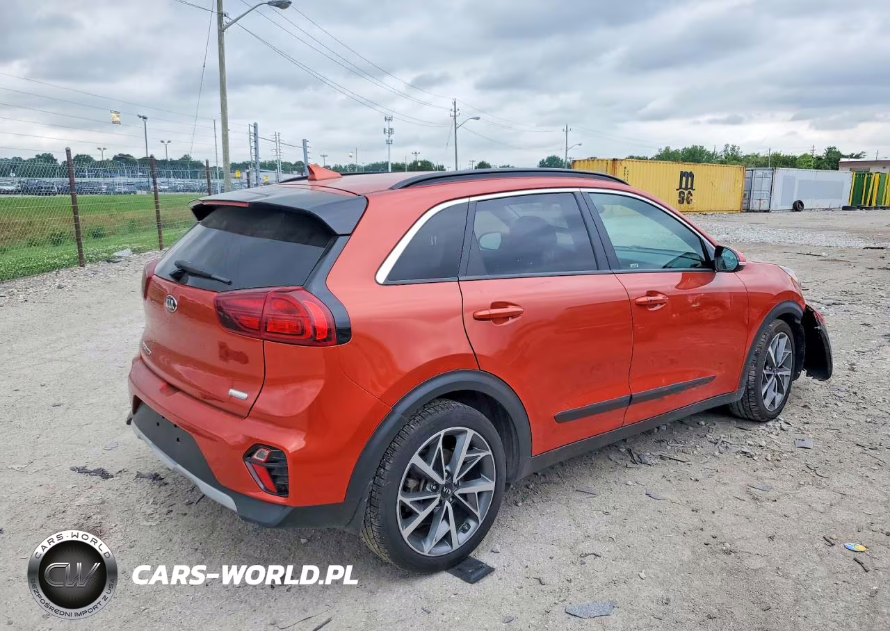 2020 Kia Niro Touring Special Edition VIN:KNDCC3LC0L5421526 - 3