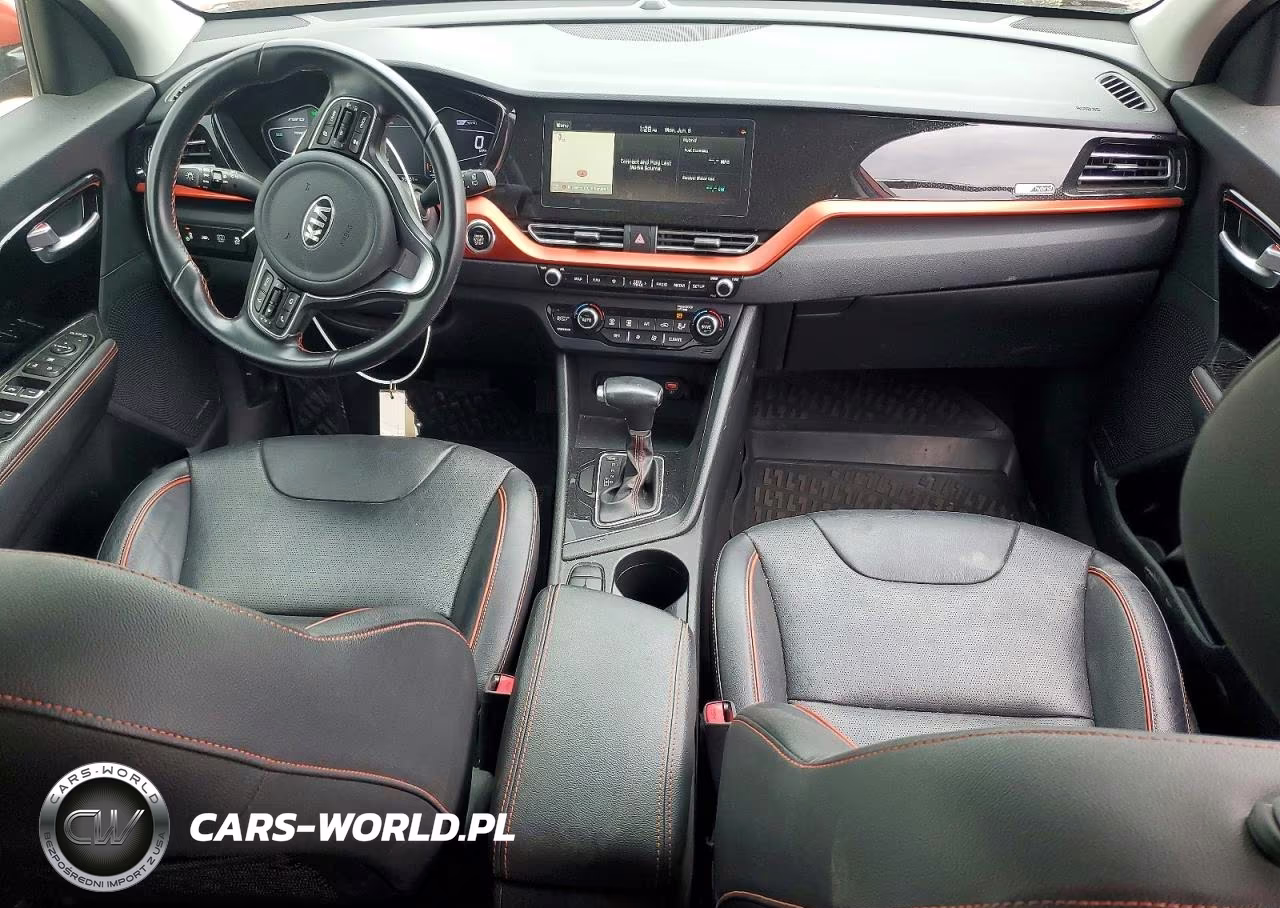 2020 Kia Niro Touring Special Edition VIN:KNDCC3LC0L5421526 - 8