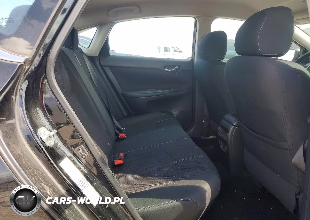 2018 Nissan Sentra S VIN:3N1AB7AP4JY306065 - 10