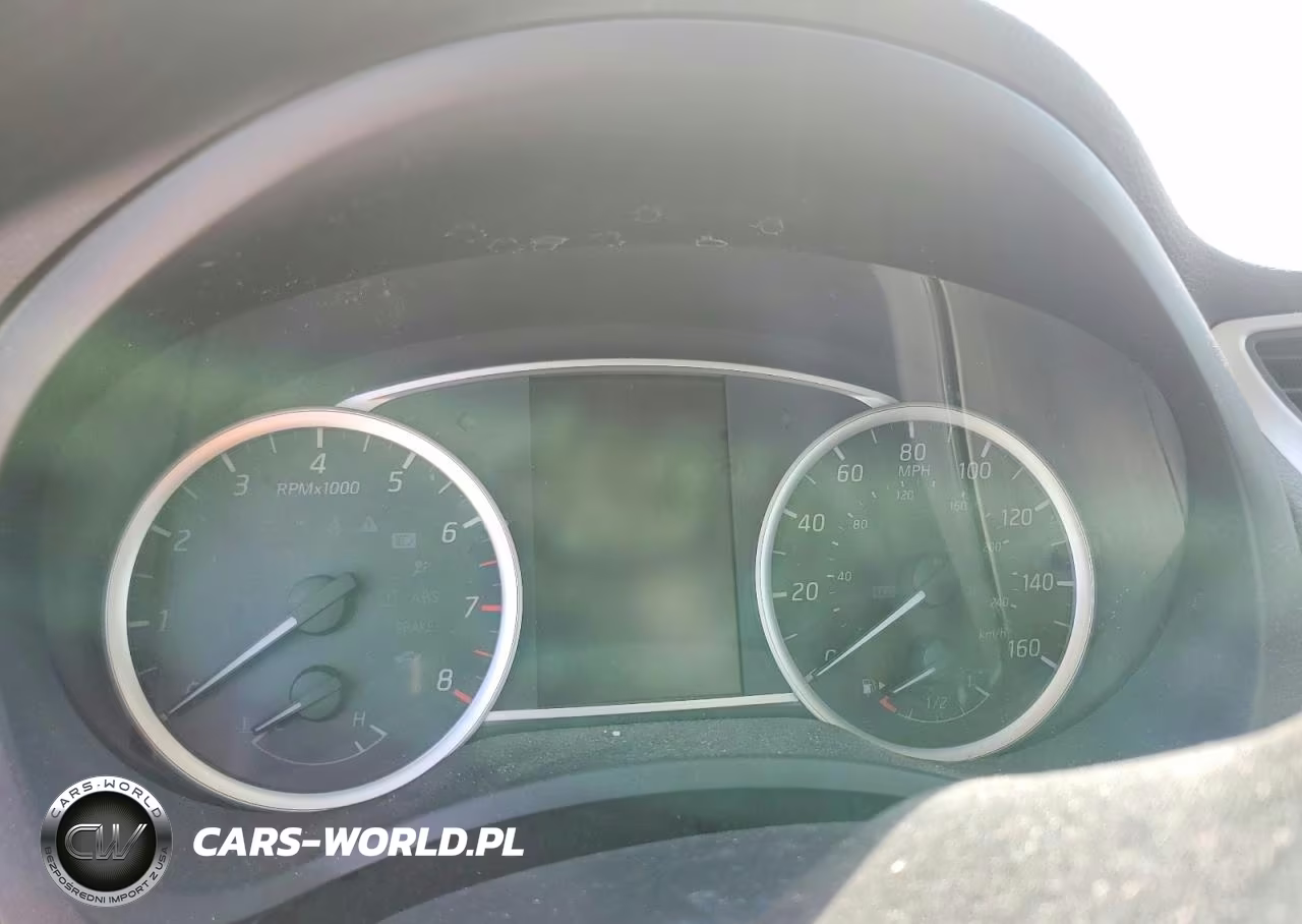2018 Nissan Sentra S VIN:3N1AB7AP4JY306065 - 9