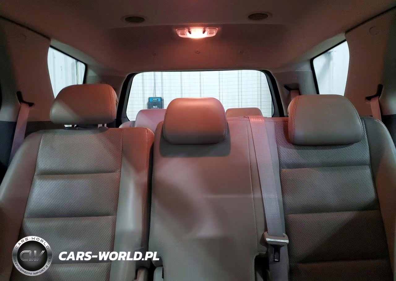 2008 Ford Taurus X Limited VIN:1FMDK06W28GA30221 - 10