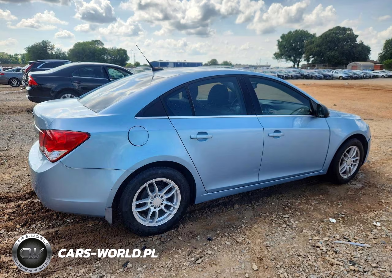2012 Chevrolet Cruze Ls VIN:1G1PD5SH3C7133956 - 3