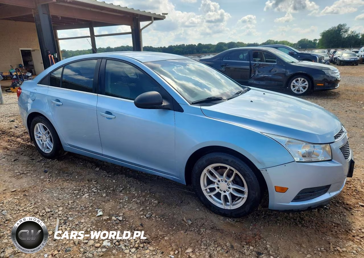 2012 Chevrolet Cruze Ls VIN:1G1PD5SH3C7133956 - 4