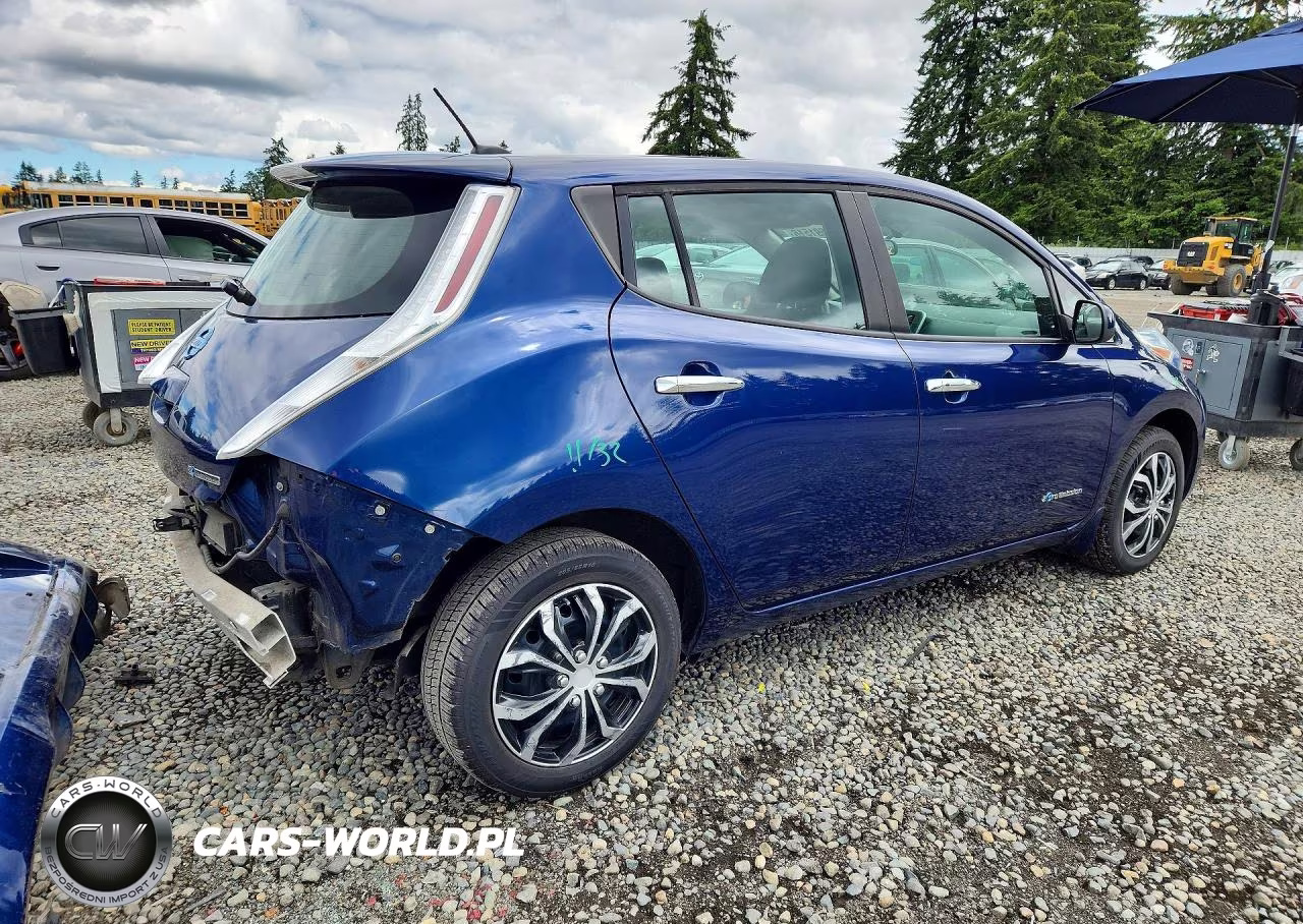 2016 Nissan Leaf S VIN:1N4AZ0CP3GC300357 - 3