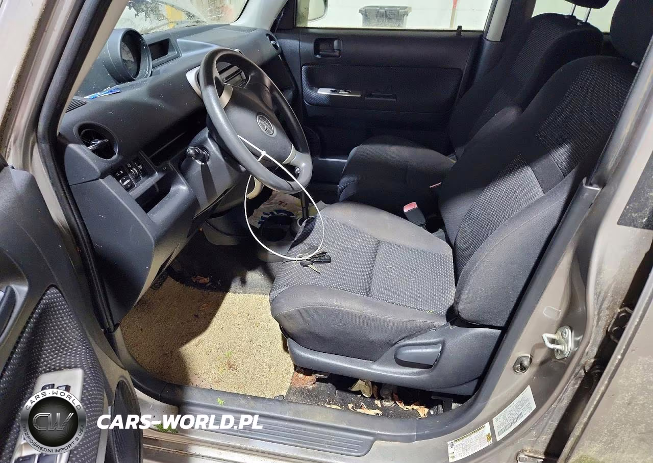 2005 Toyota Scion Xb VIN:JTLKT324750172880 - 7