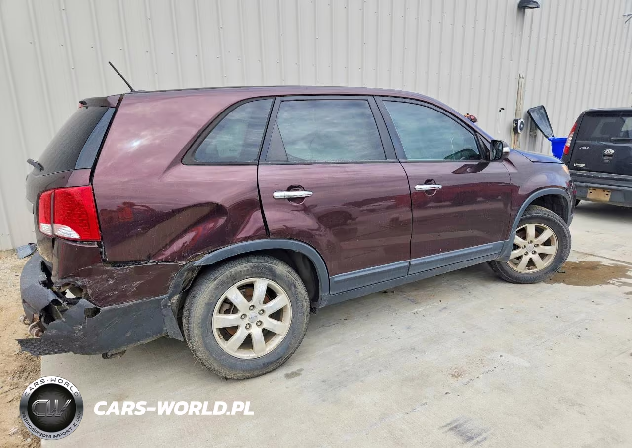 2012 Kia Sorento Lx VIN:5XYKT3A10CG289064 - 3