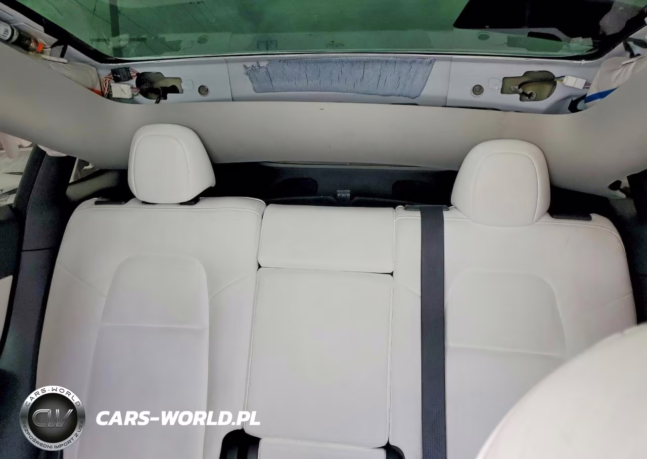 2022 Tesla Model Y VIN:7SAYGDEE1NF355362 - 10