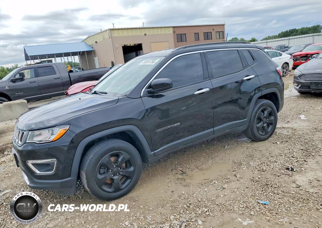 2018 Jeep Compass Latitude – zdjęcie 1 z 13