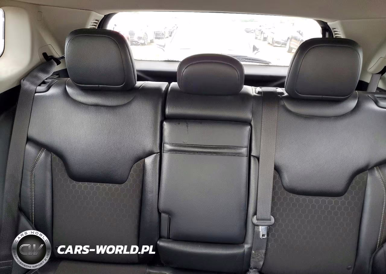 2018 Jeep Compass Latitude VIN:3C4NJDBB6JT200247 - 10