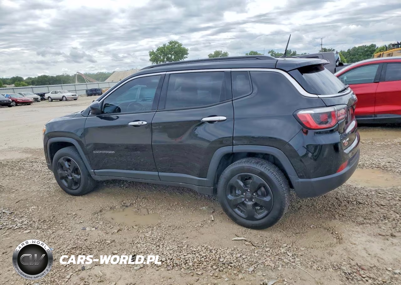 2018 Jeep Compass Latitude VIN:3C4NJDBB6JT200247 - 2