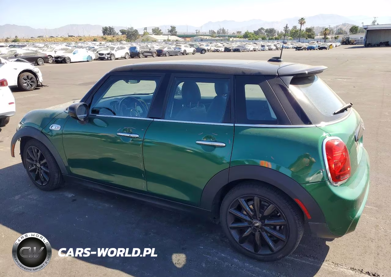 2020 Mini Cooper S VIN:WMWXU9C01L2M66450 - 2