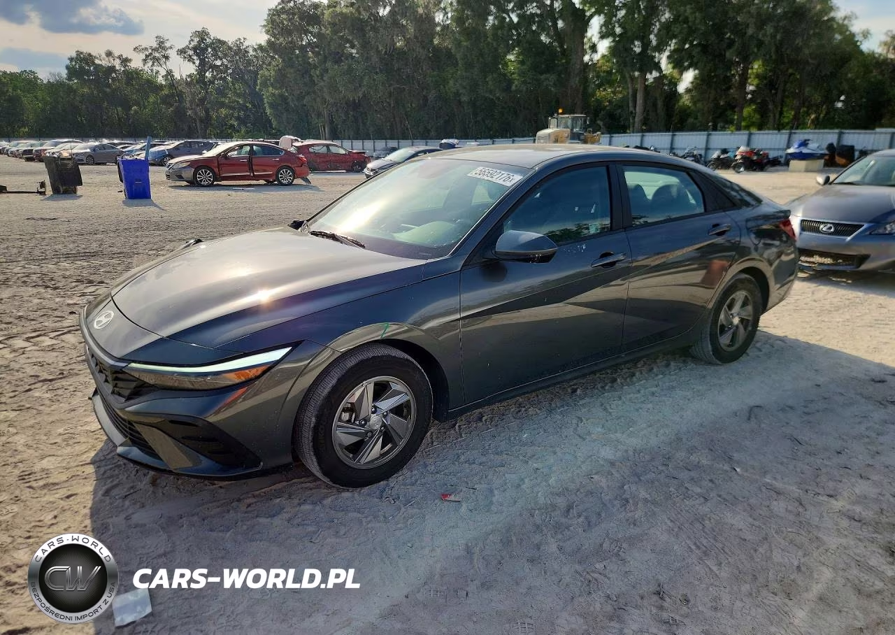 2024 Hyundai Elantra Se – zdjęcie 1 z 12