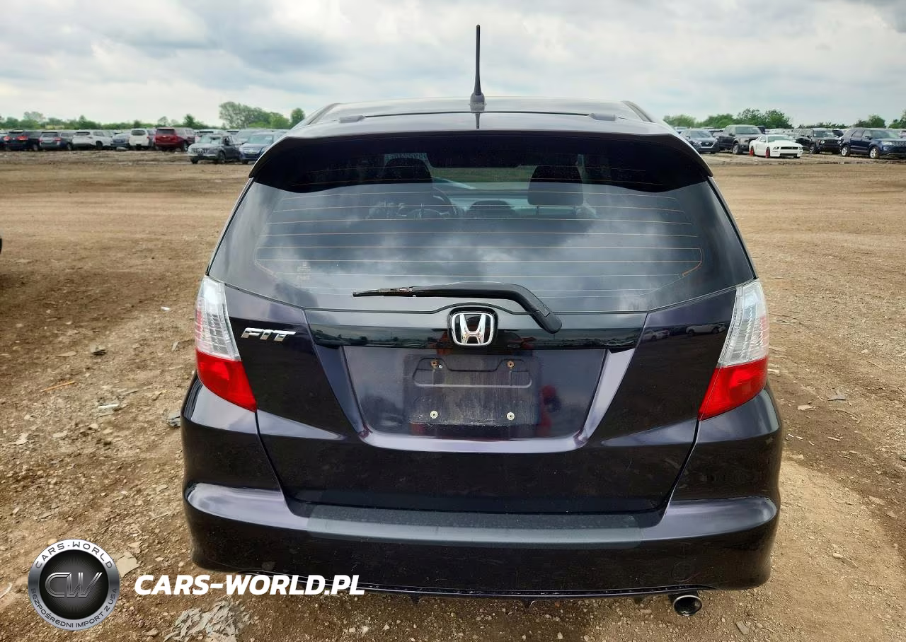 2013 Honda Fit Sport VIN:JHMGE8H56DC036745 - 6