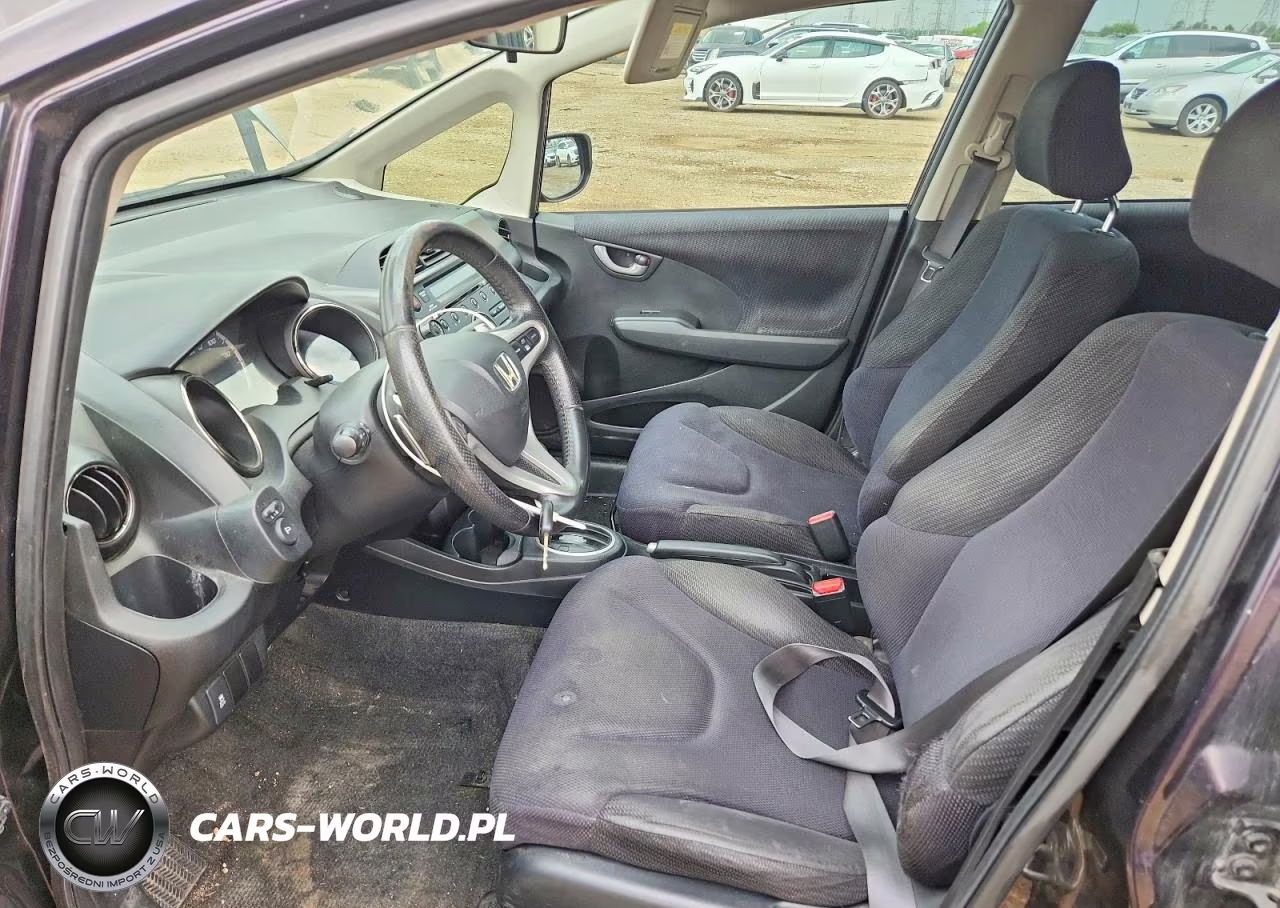 2013 Honda Fit Sport VIN:JHMGE8H56DC036745 - 7