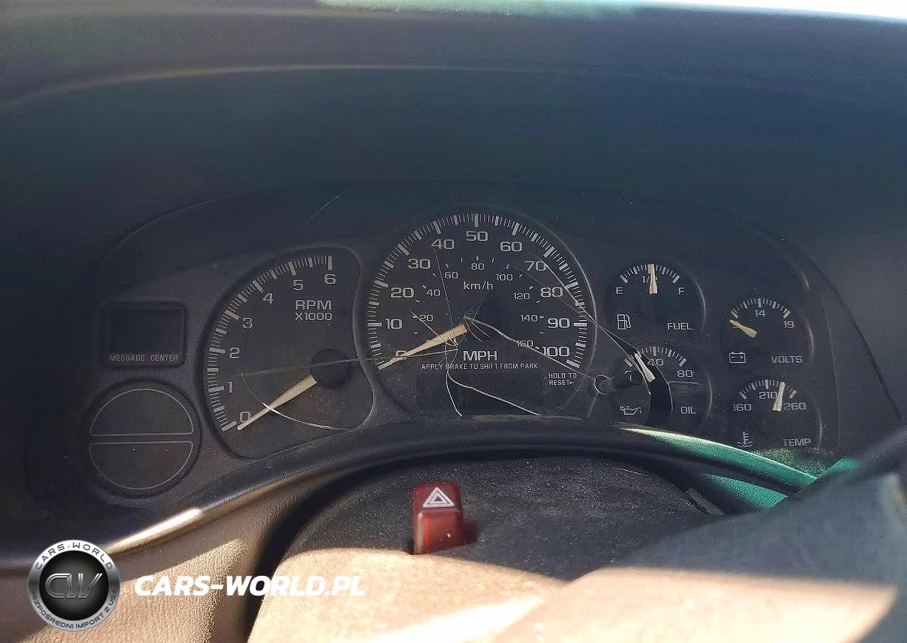 2002 Chevrolet Silverado C1500 VIN:1GCEC14V12Z201025 - 9