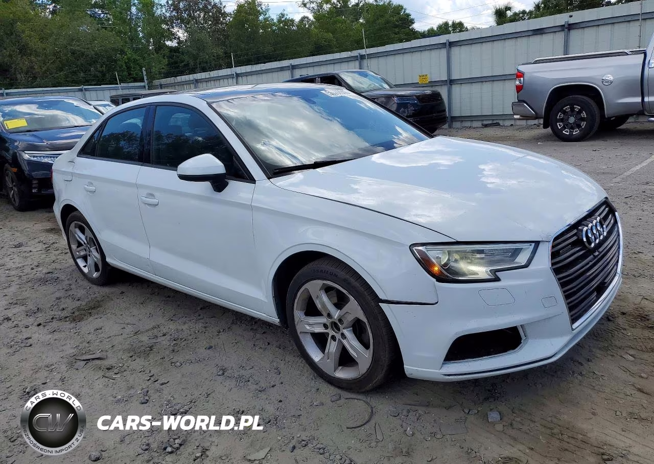 2017 Audi A3 Premium VIN:WAUB8GFFXH1010544 - 4