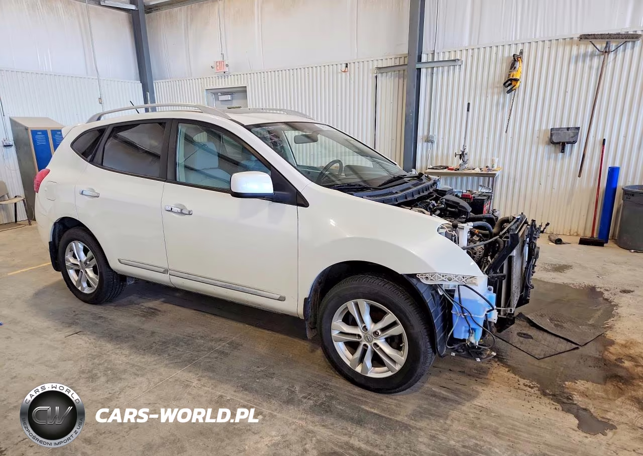 2013 Nissan Rogue S VIN:JN8AS5MV8DW627523 - 4