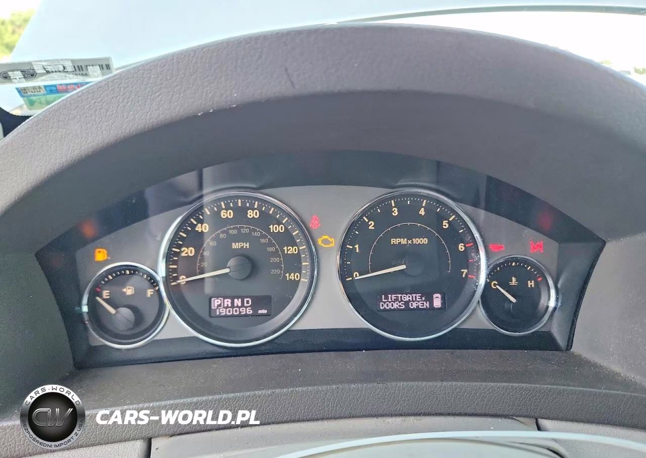 2008 Jeep Grand Cherokee Overland VIN:1J8HR68218C164443 - 9