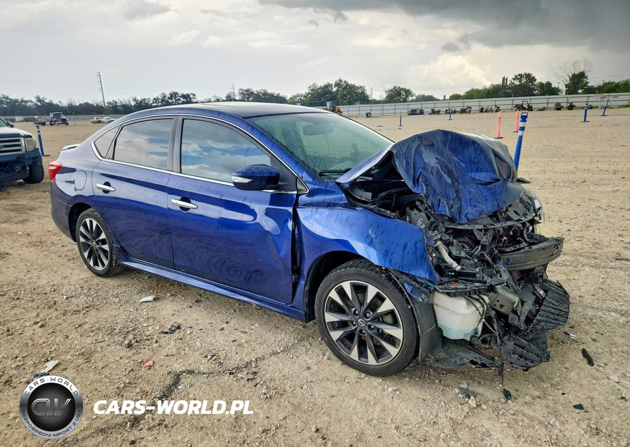 2018 Nissan Sentra Sr VIN:3N1AB7APXJY331682 - 4