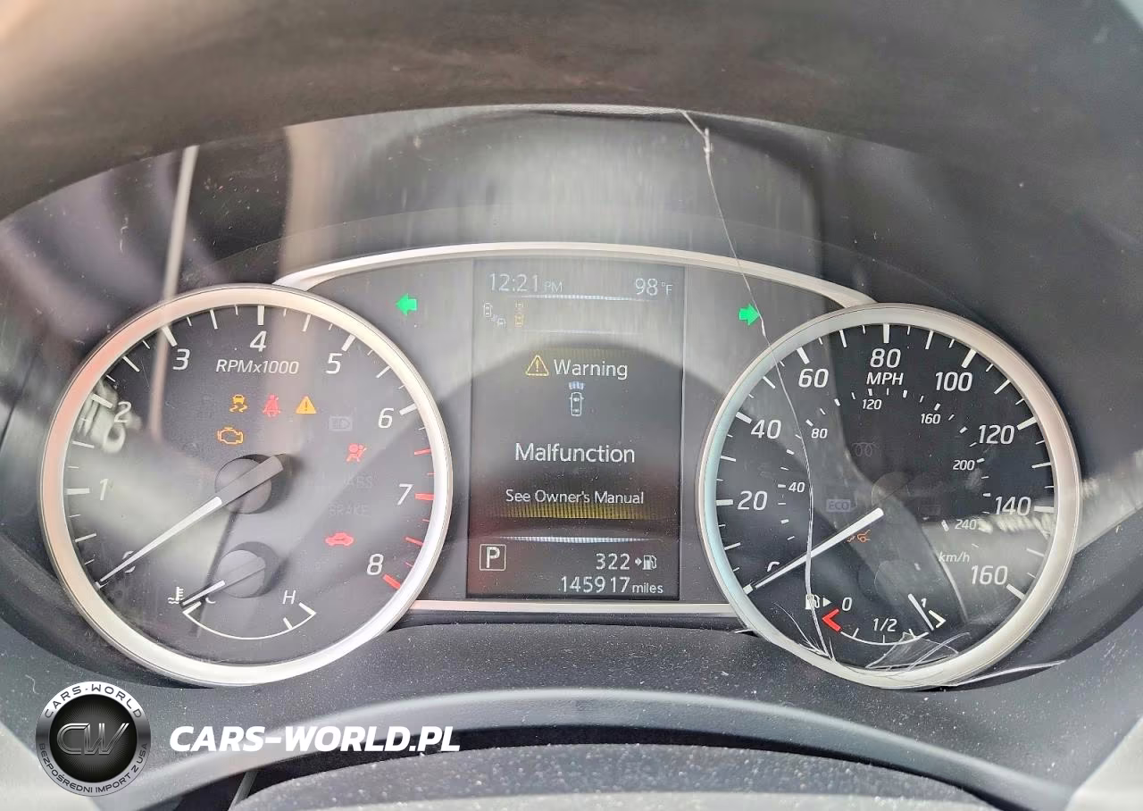 2018 Nissan Sentra Sr VIN:3N1AB7APXJY331682 - 9