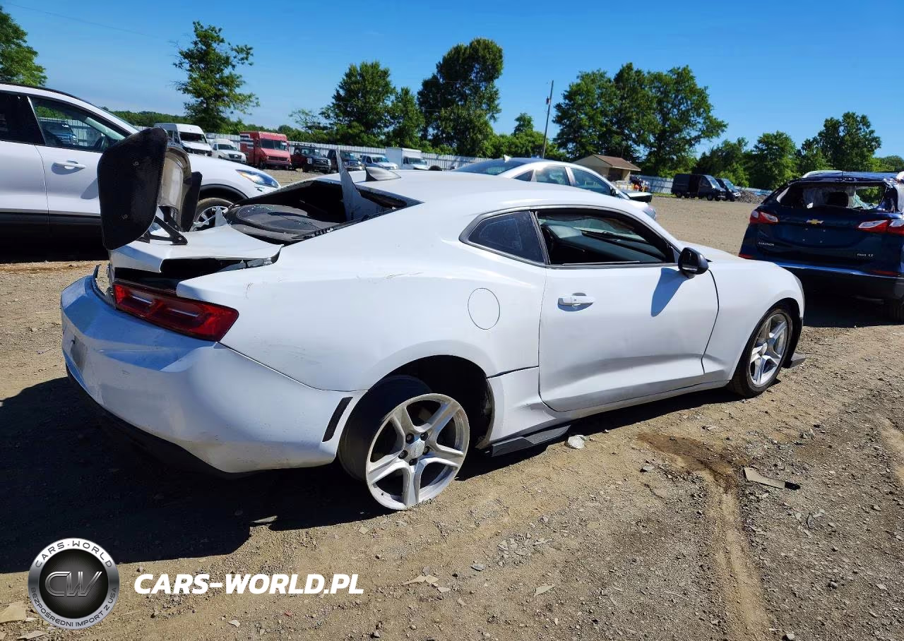 2018 Chevrolet Camaro Lt VIN:1G1FB1RX6J0130885 - 3