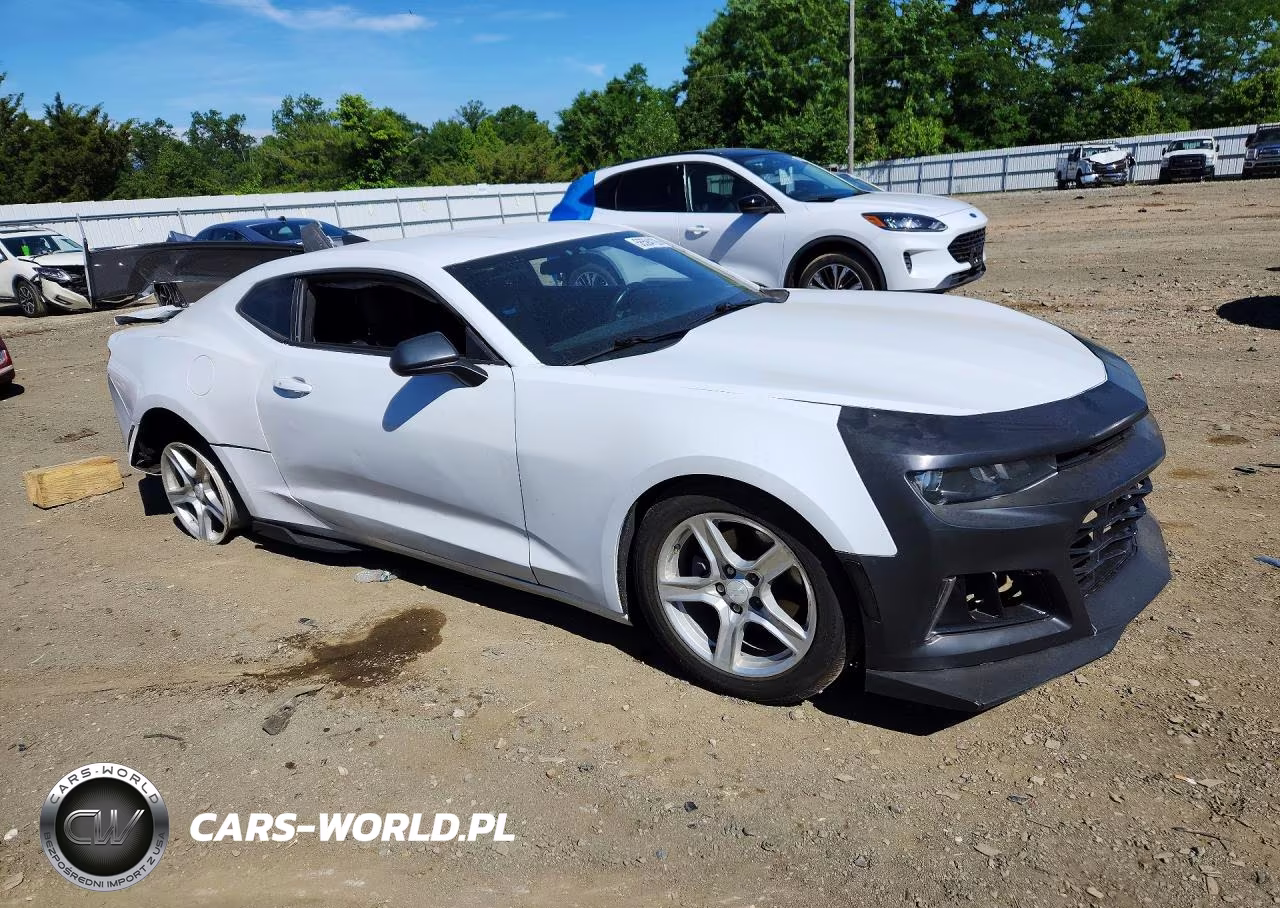 2018 Chevrolet Camaro Lt VIN:1G1FB1RX6J0130885 - 4