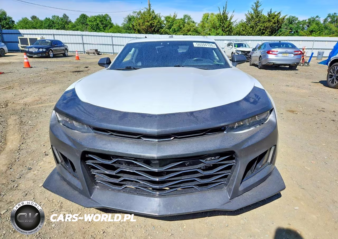 2018 Chevrolet Camaro Lt VIN:1G1FB1RX6J0130885 - 5
