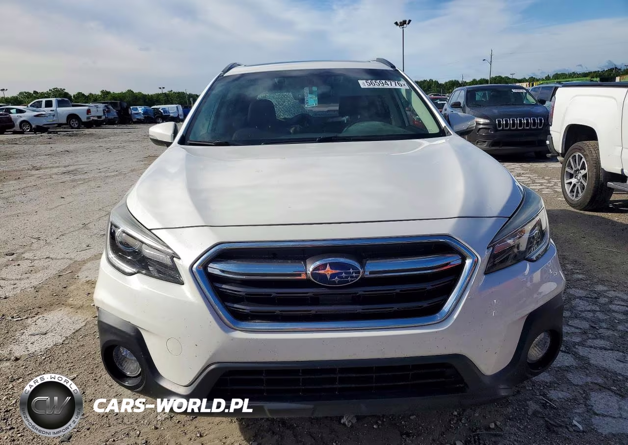 2018 Subaru Outback Touring VIN:4S4BSATC2J3351213 - 5