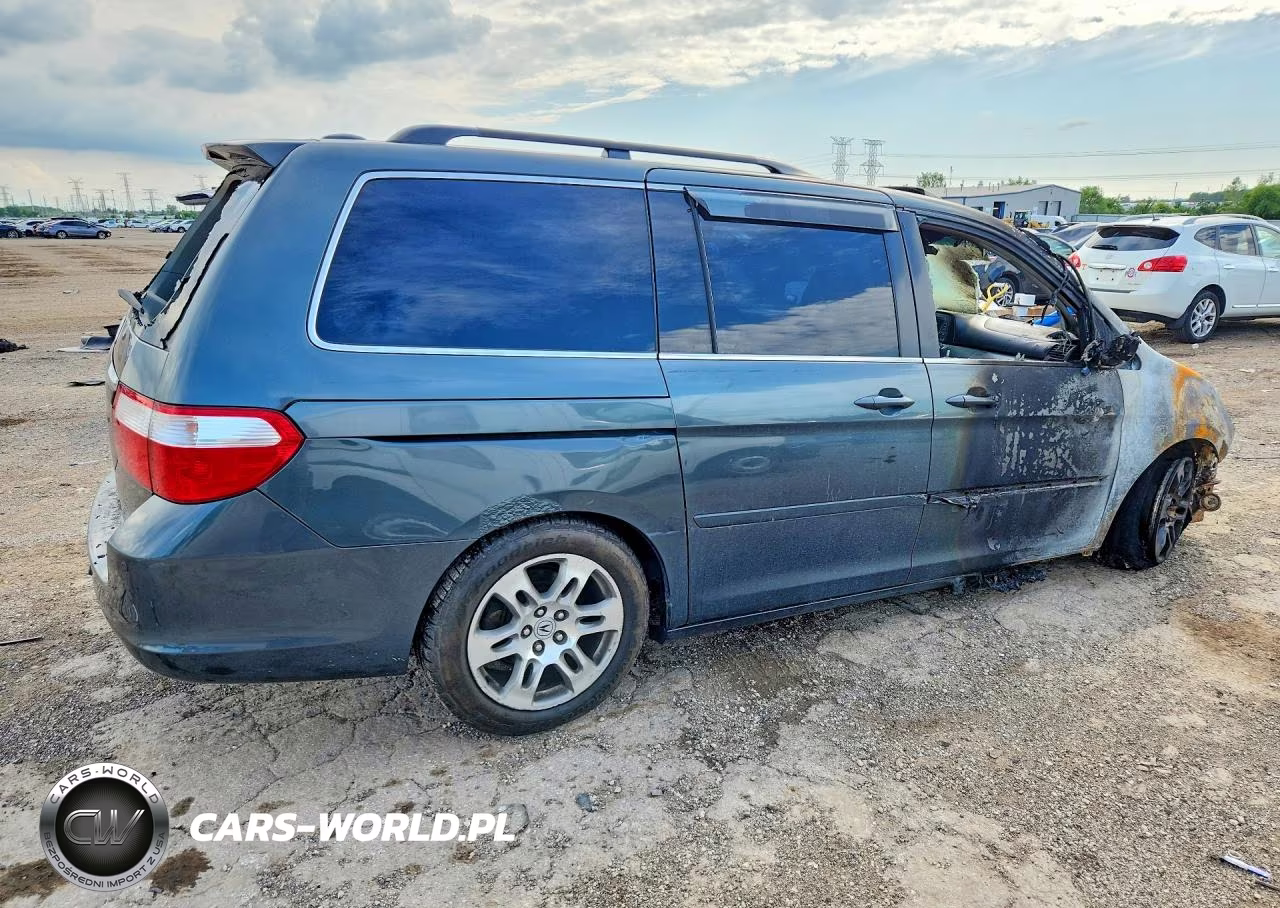2006 Honda Odyssey Touring VIN:5FNRL38886B101985 - 3