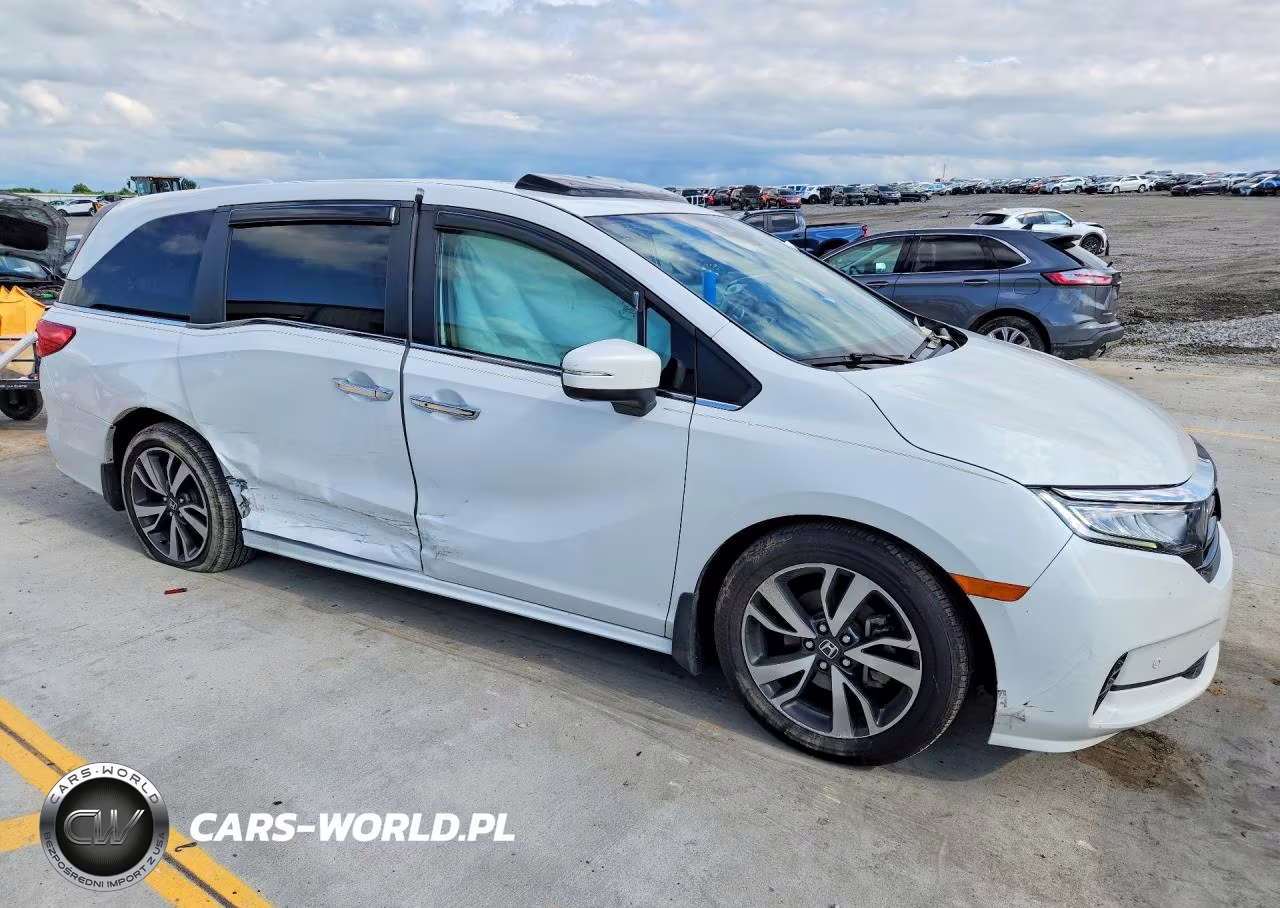 2021 Honda Odyssey Touring VIN:5FNRL6H85MB002474 - 4