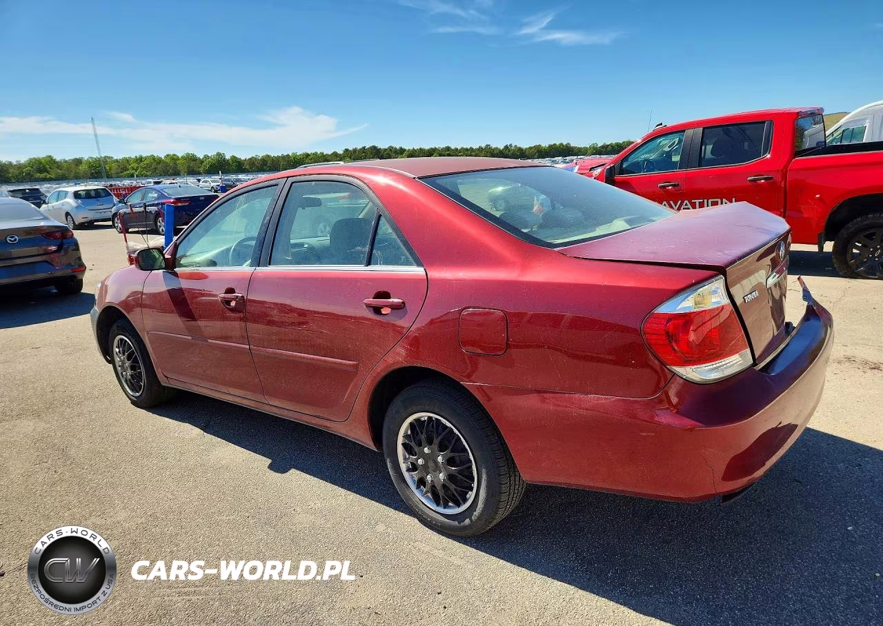 2005 Toyota Camry Le VIN:4T1BE32K15U089289 - 2