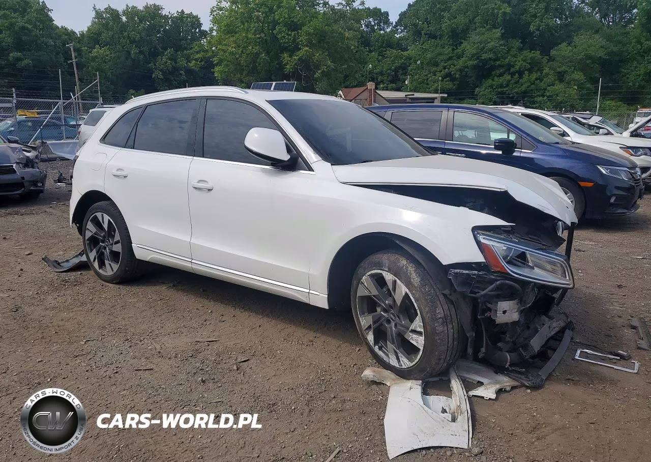 2014 Audi Q5 Premium Plus VIN:WA1LFAFP0EA057025 - 4