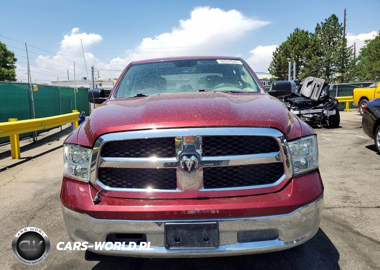 2019 Ram 1500 Classic Tradesman VIN:1C6RR7KM7KS724871 - 5