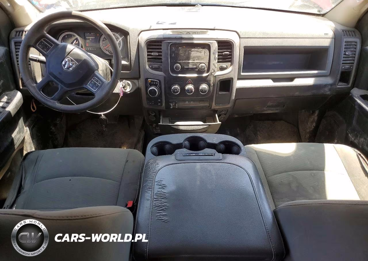 2019 Ram 1500 Classic Tradesman VIN:1C6RR7KM7KS724871 - 8