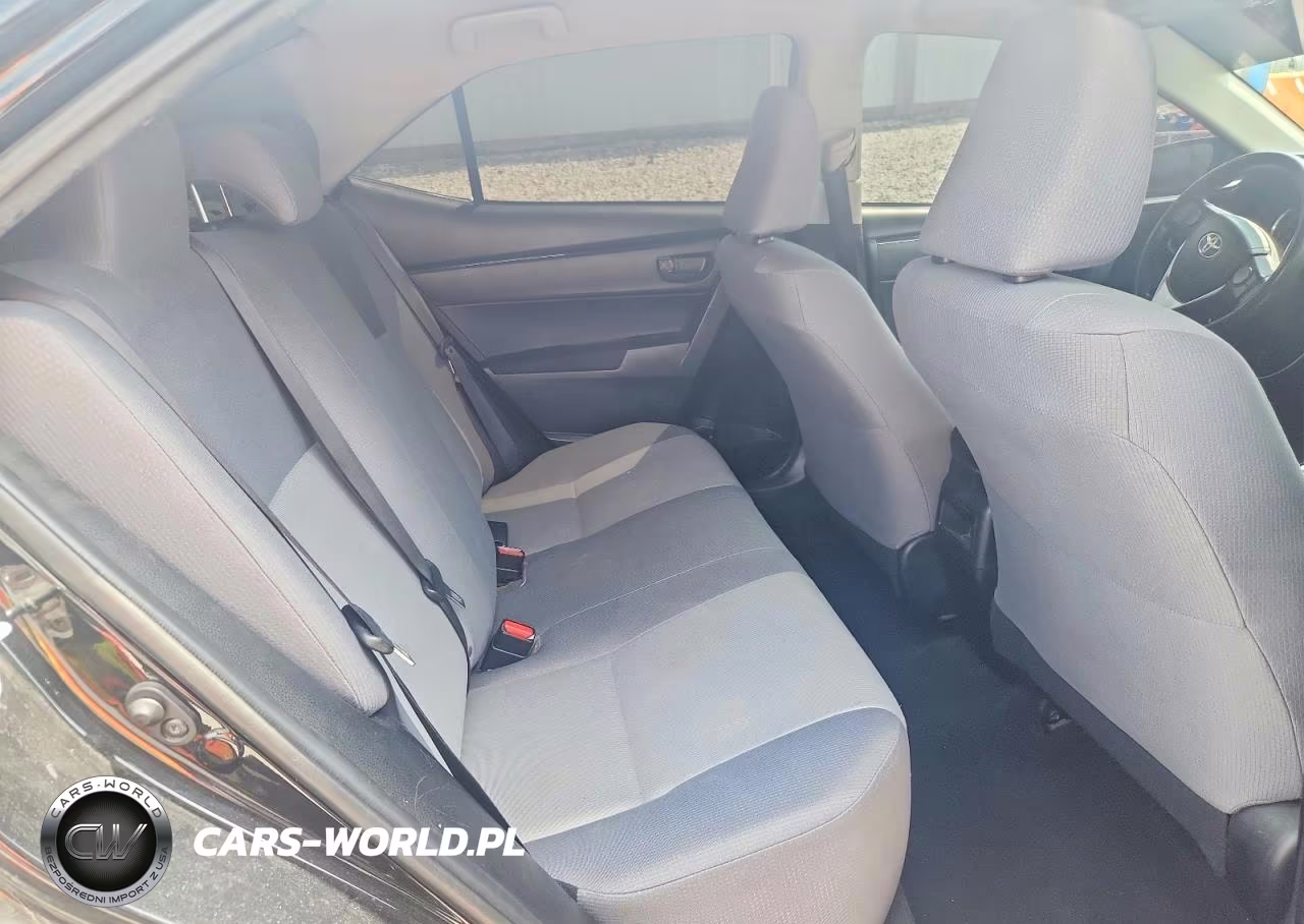 2018 Toyota Corolla L VIN:5YFBURHEXJP825973 - 10