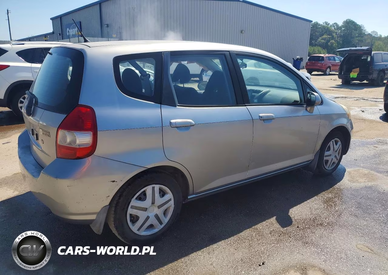 2008 Honda Fit VIN:JHMGD38428S005842 - 3