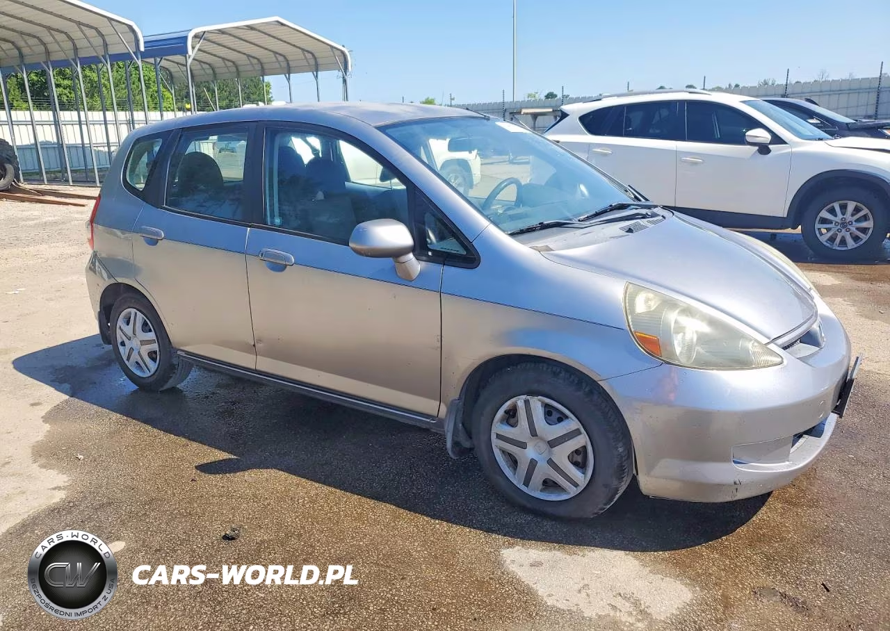 2008 Honda Fit VIN:JHMGD38428S005842 - 4