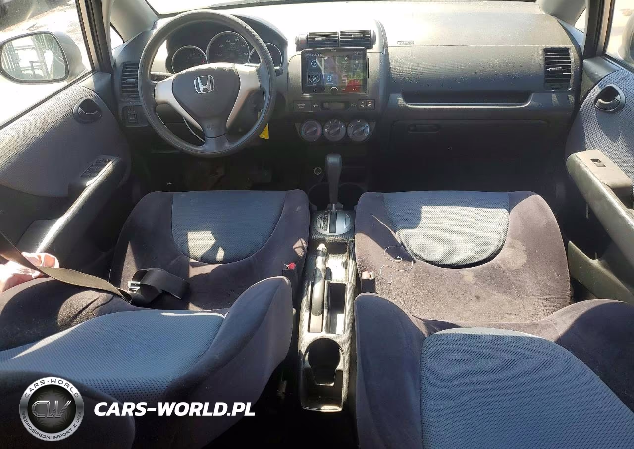 2008 Honda Fit VIN:JHMGD38428S005842 - 8