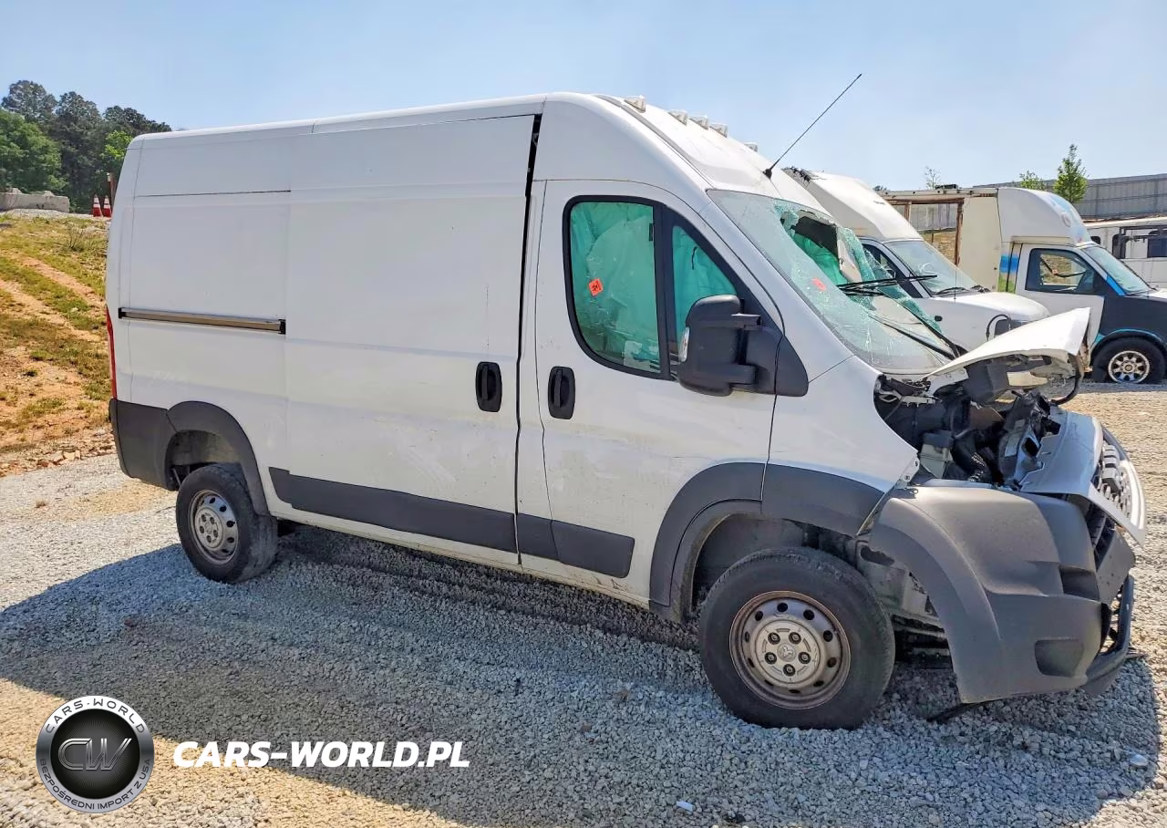 2020 Ram Promaster 1500 Delivery Van VIN:3C6TRVBG8LE135501 - 4