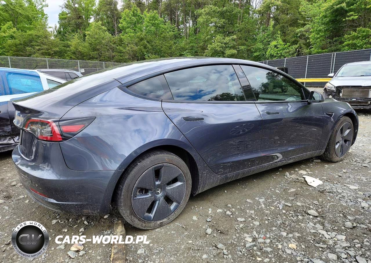 2023 Tesla Model 3 VIN:5YJ3E1EA6PF668533 - 3