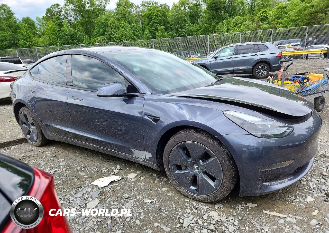 2023 Tesla Model 3 VIN:5YJ3E1EA6PF668533 - 4