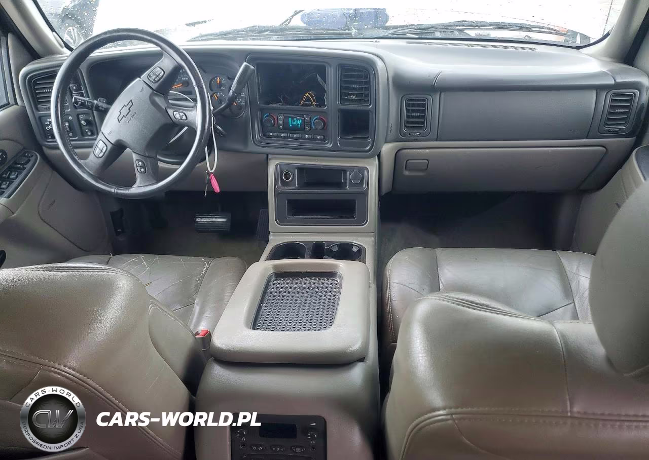 2004 Chevrolet Tahoe K1500 VIN:1GNEK13T24J240556 - 8