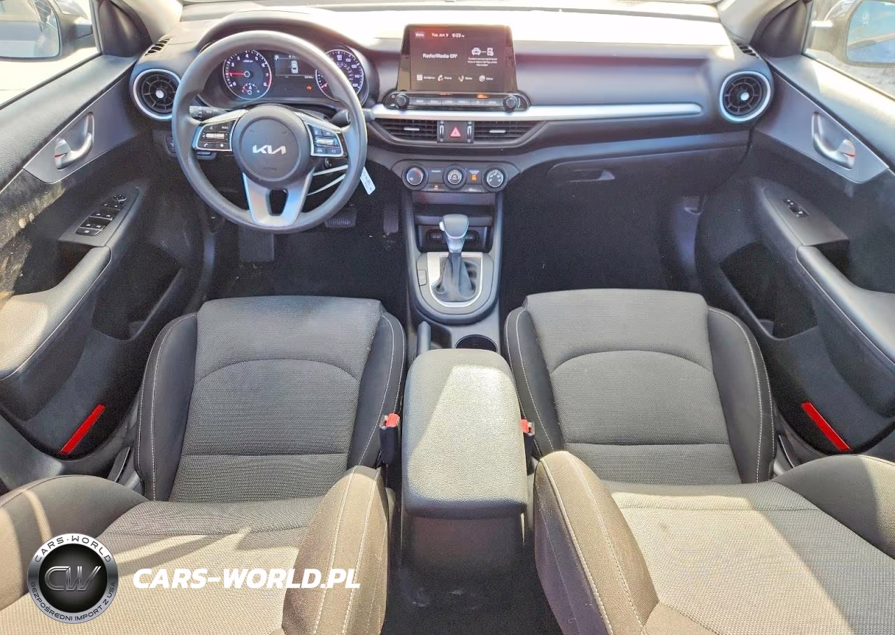 2022 Kia Forte Fe VIN:3KPF24AD7NE502371 - 8