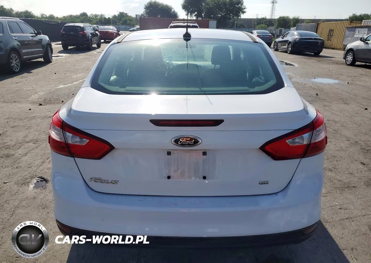 2012 Ford Focus Se VIN:1FAHP3F26CL294036 - 6