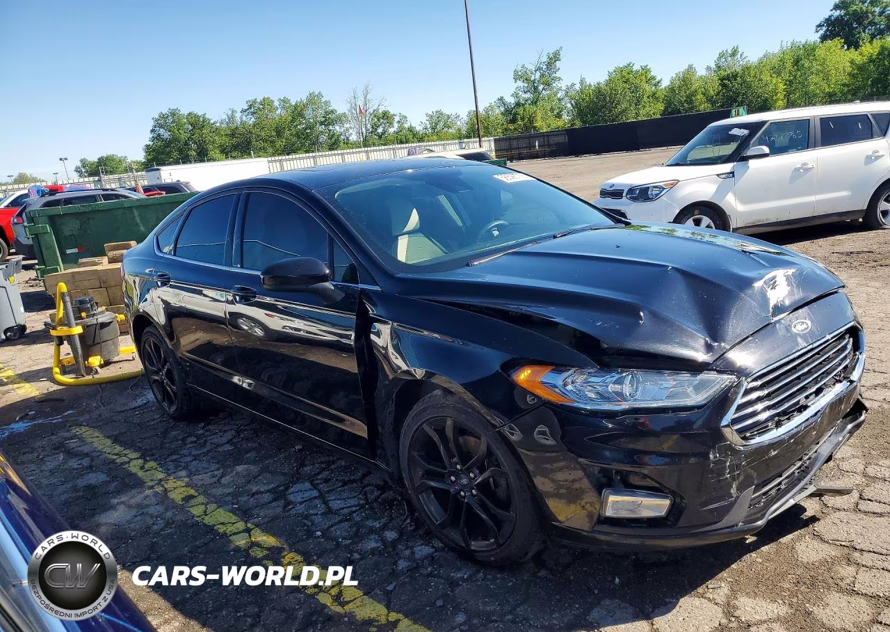 2019 Ford Fusion Se VIN:3FA6P0T95KR103004 - 4