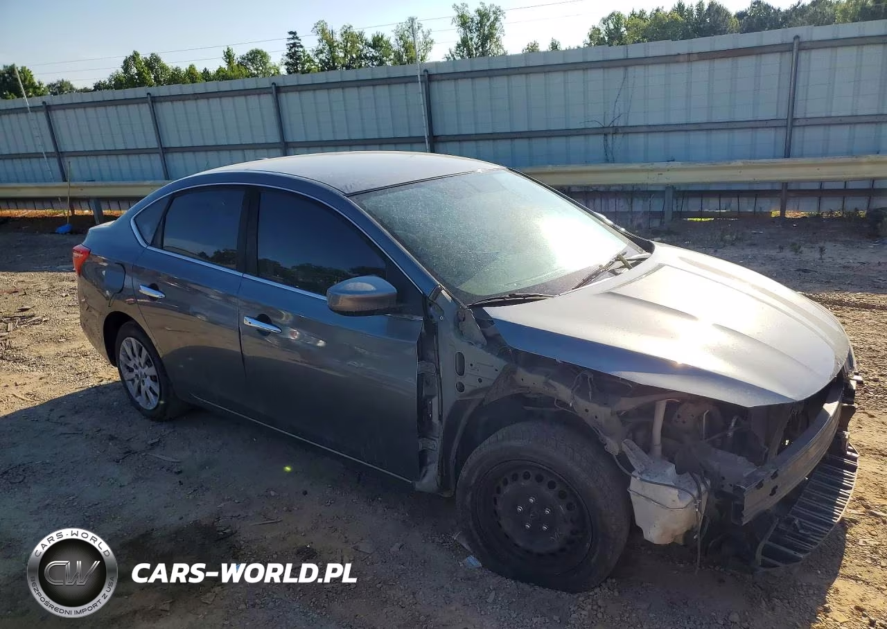 2018 Nissan Sentra S VIN:3N1AB7AP1JY260033 - 4